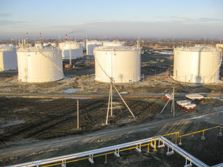 Storage tanks for petroleum products
