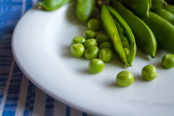 Pea pods and peas