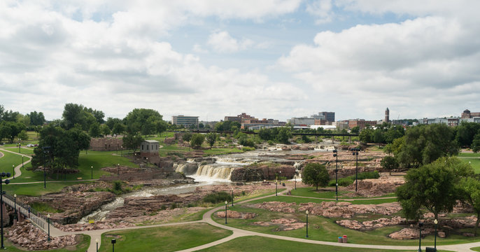 Water Flows Sioux Falls City Center Skyline South Dakota