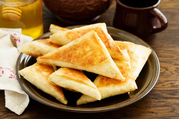 Crispy pies with dough filo, with cheese filling.