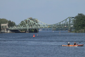 Blick zur ber&uuml;hmten Glienicker Br&uuml;cke