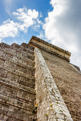 Obraz premium Kukulkan Pyramid (el Castillo) at Chichen Itza, Yucatan, Mexico