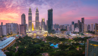 Obraz premium Panorama view of Kuala Lumpur, Malaysia skyline
