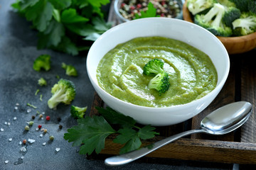 Broccoli cream soup, vegan, vegetarian eating, healthy food