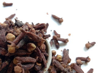 Cloves