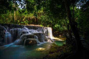 Obraz premium Kwang Si Waterfall