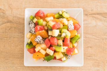 mix sliced fruits