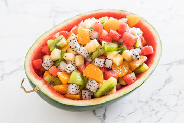 mix sliced fruits