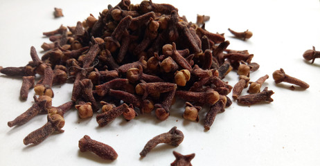 Cloves
