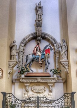 Altare laterale dedicato a San Teodoro Parrocchia Maria SS Immacolata a Torrepaduli - Ruffano (LE), Puglia, Italia