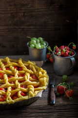Delicious and crispy pie with fresh berry fruits