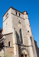 Fototapeta na wymiar Saint Cirq Lapopie. Eglise fortifiée du village. Lot. Occitanie