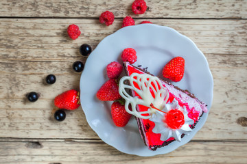 Biscuit with cream and berries