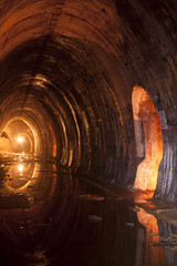 korytarze podziemne bunkry