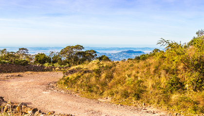 Estrada na montanha.