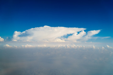 Fototapeta premium Beautiful Landscape Of Earth Clouds And Blue Horizon