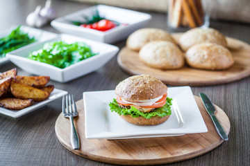 hamburger with salad