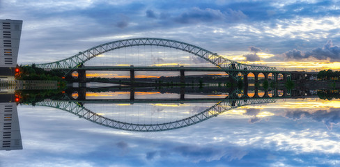 Fototapeta premium Runcorn Bridge UK