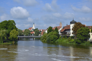 Fototapeta premium Stadtansicht mit Donau- u.Wörnitzfront in Donauwörth