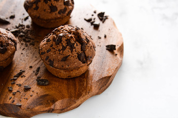 Muffins with chocolate.