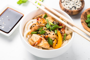 Udon stir-fry noodles with chicken.