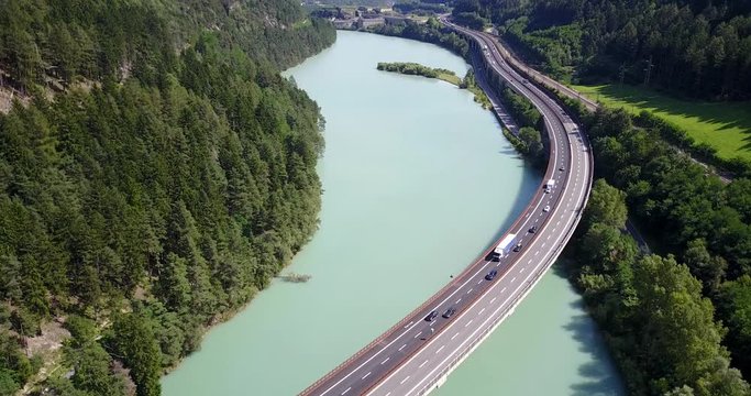 Brennerautobahn aus der Luft