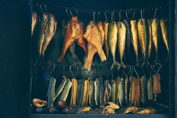 Fototapete Fish Fischräucherverfahren, Meeresfische in Räucherei