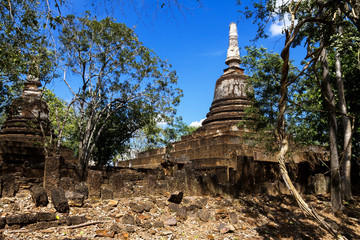 Wat Khao Suwankhiri  ruins  pagoda bright  sky