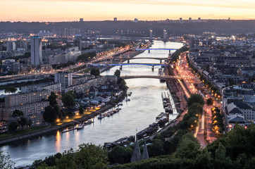 Fototapeta na wymiar views of Rouen and the Seine