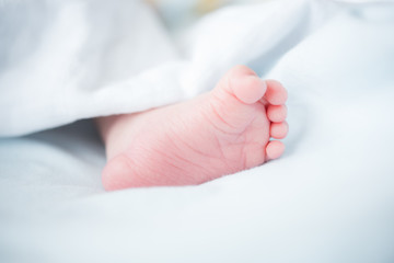 new born baby foot