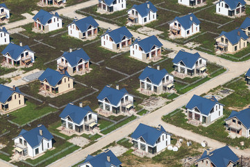 above view of new cottages with lawn - obrazy, fototapety, plakaty