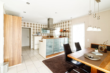 Offene Küche mit essbereich