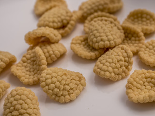 Puffed food