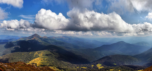 Fototapeta na wymiar Carpathian landscape and view of the Goverla mountain