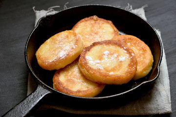 Curd cheese pancakes