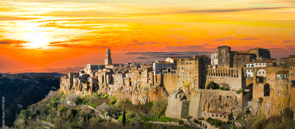 Wall mural medieval pitigliano town over tuff rocks in province of grosseto, tuscany, italy