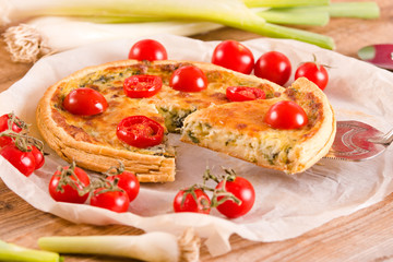 Leek and tomato quiche. 