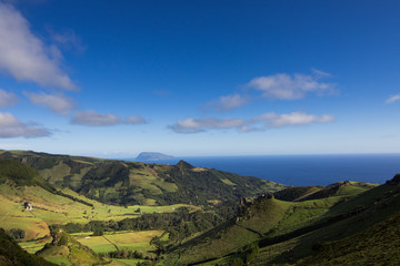 Ilha do Corvo vista das Flores, Açores