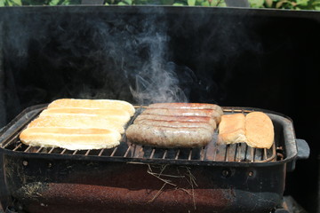 Barbecue Brats