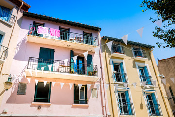 Fototapeta na wymiar Promenade dans les rues de Collioure