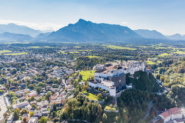 Fototapeta na wymiar Salzburg von Oben