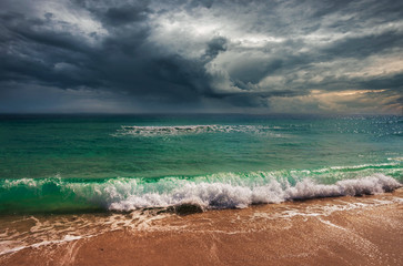 dark Clouds at Miami Beach, Hurricane Saison, Irma - obrazy, fototapety, plakaty