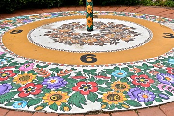 ポーランド ザリピエ村 フラワーペイント 可愛い村 花柄 花の教会 ヨーロッパの美しい村 poland zalipie village flower paint small and cute floral village flower church