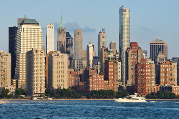 Fototapeta na wymiar Manhattan Skyline over Hudson river