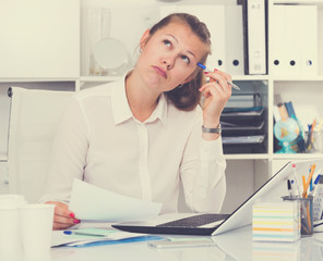 Office manager woman is having complicated issue with project