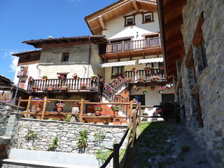 Fototapeta na wymiar village de Chamois, Valtournenche, Italie