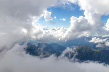 A glimpse through the clouds
