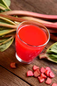 Rhubarb juice