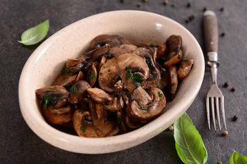 Mushrooms fried with butter and herbs
