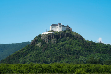 Fototapeta na wymiar Castle Fuzer on hilltop in Hungary